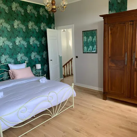 Chateau Roseyrol Proche Saint-emilion Saint-Magne-de-Castillon