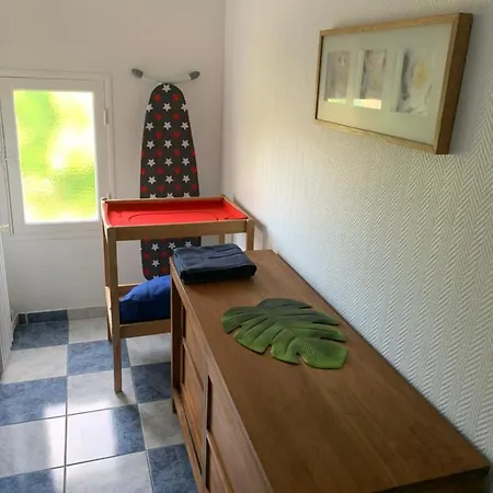 펜션 Chateau Roseyrol Proche Saint-emilion