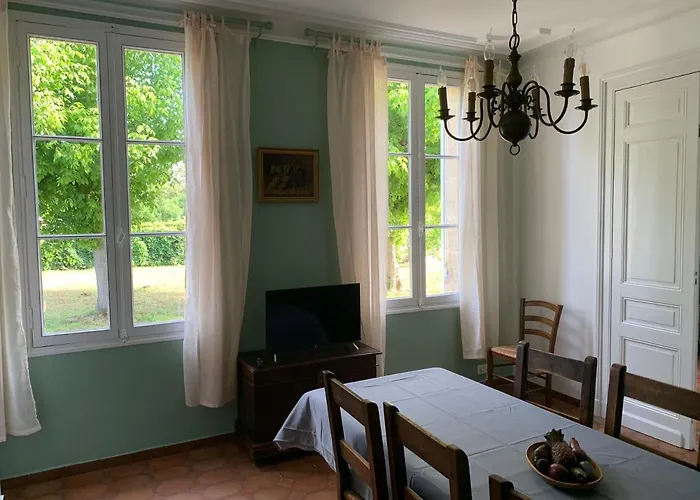 Chateau Roseyrol Proche Saint-emilion Saint-Magne-de-Castillon